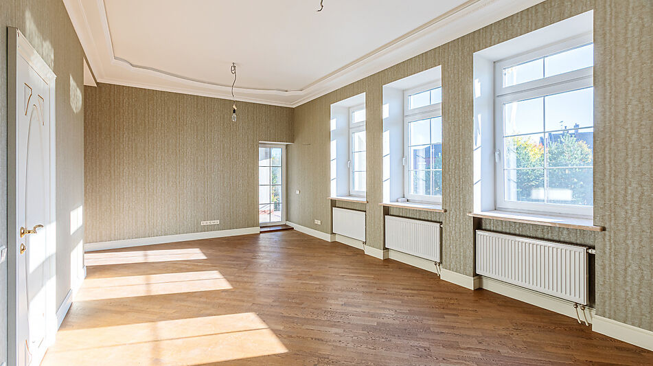 Дом под ключ с бассейном Адмирал