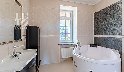 Дом под ключ с бассейном Адмирал