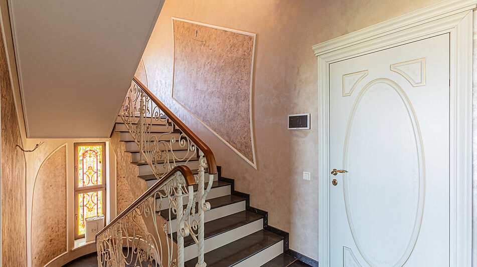 Дом под ключ с бассейном Адмирал