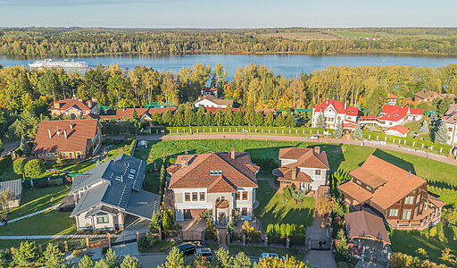 Дом под ключ с бассейном Адмирал