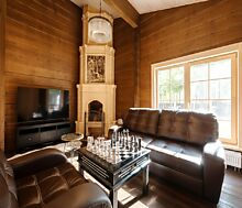 Дом из бруса в лесу у озера