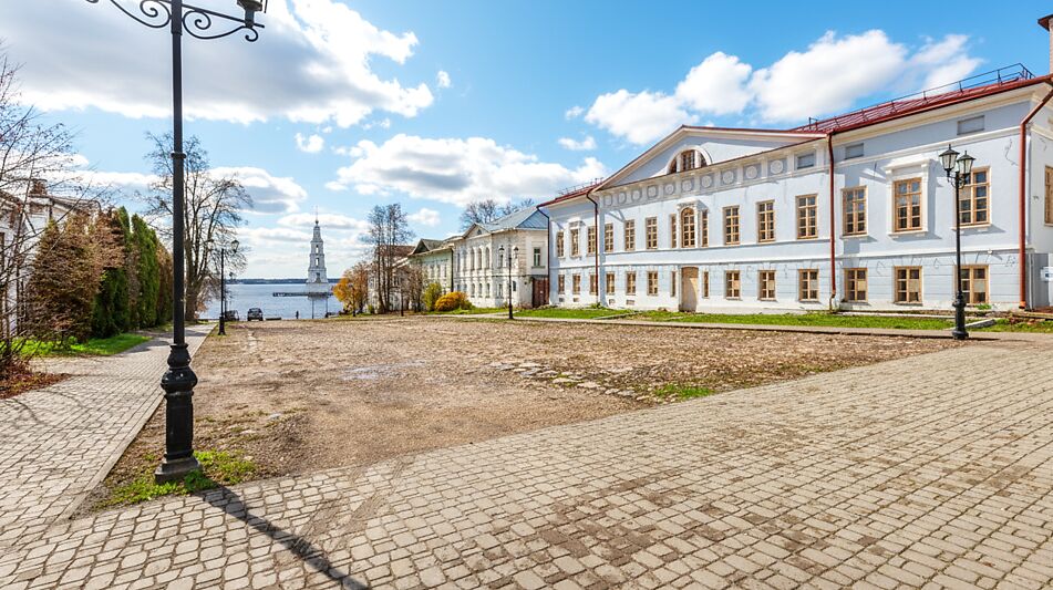 Дом первая линия Калязин