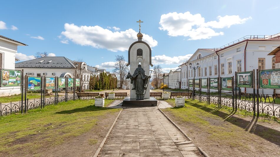 Дом первая линия Калязин