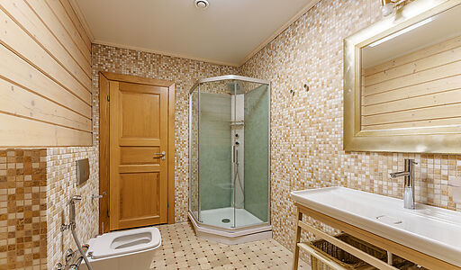 Дом с бассейном в Новогорске