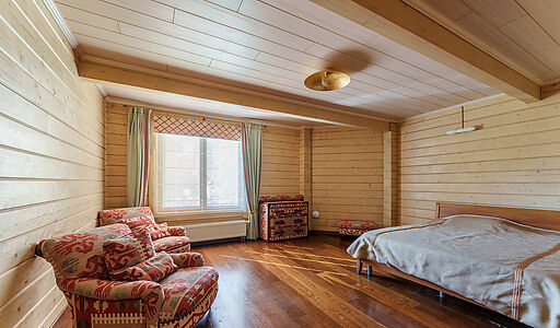 Дом с бассейном в Новогорске