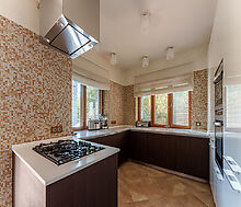 Дом с бассейном в Новогорске