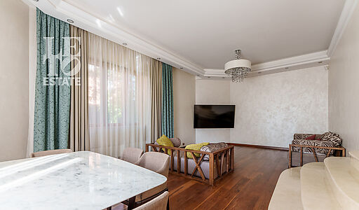 Дом с бассейном в Новогорске