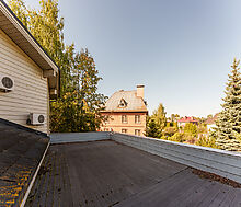 Дом с бассейном в Новогорске