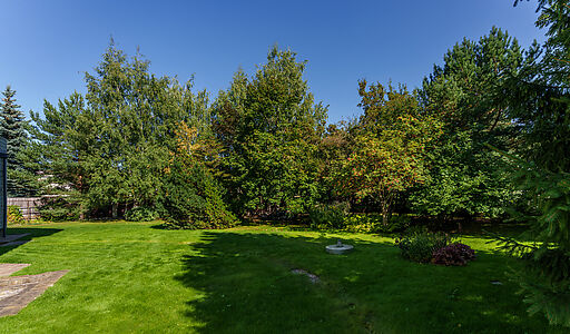 Дом с бассейном в Новогорске