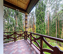 Дом на пруду в Летчике-испытателе