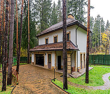 Дом на пруду в Летчике-испытателе