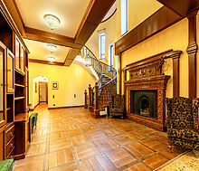 Дом на пруду в Летчике-испытателе