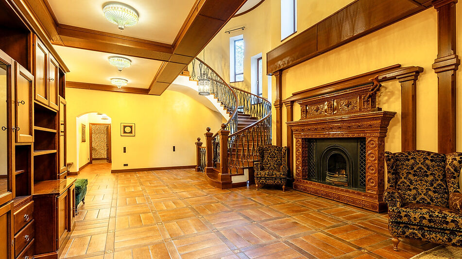 Дом на пруду в Летчике-испытателе