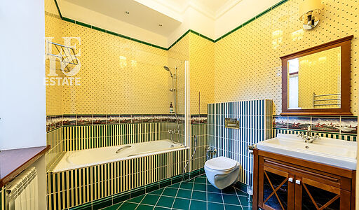 Дом на пруду в Летчике-испытателе