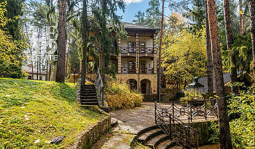 Дом на пруду в Летчике-испытателе