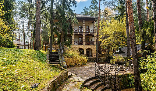 Дом на пруду в Летчике-испытателе