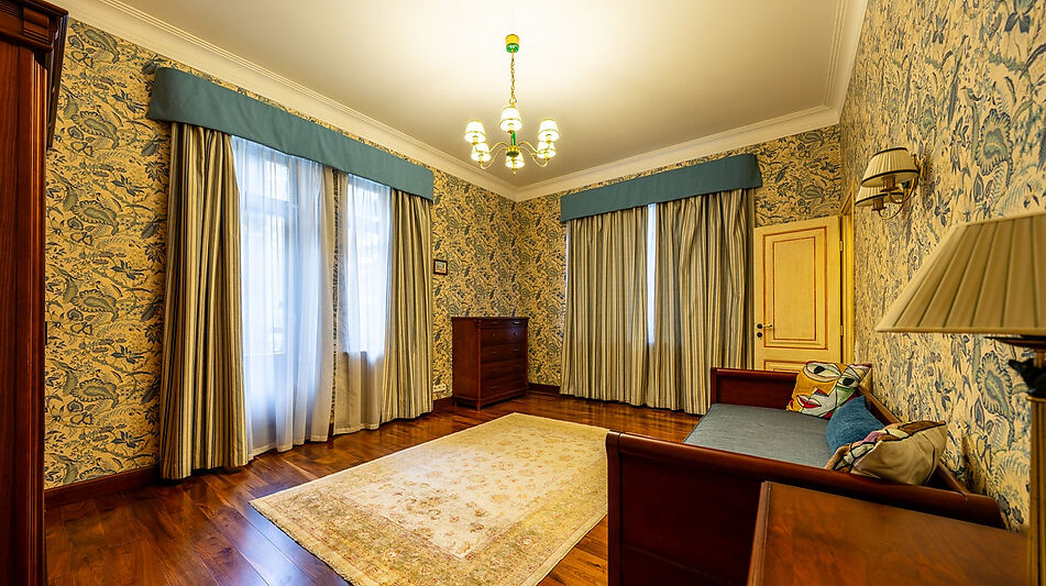 Дом на пруду в Летчике-испытателе