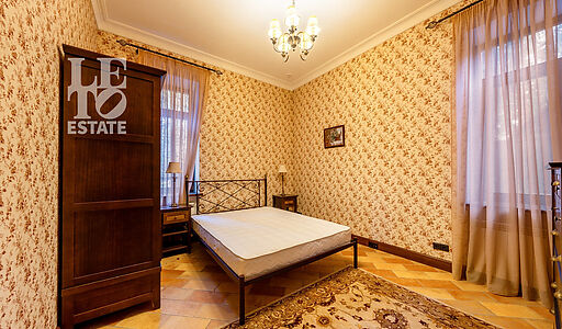 Дом на пруду в Летчике-испытателе