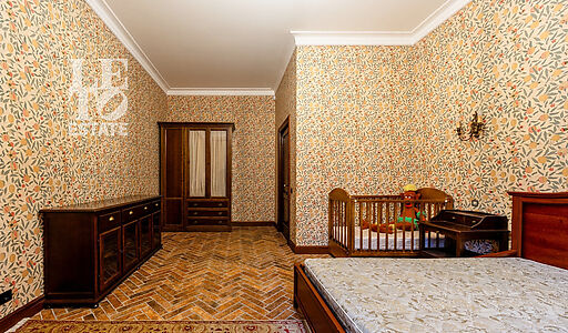 Дом на пруду в Летчике-испытателе