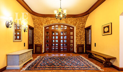 Дом на пруду в Летчике-испытателе