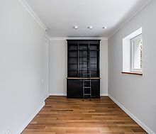 Дом с бассейном в поселке Новинки