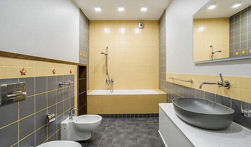 Дом с бассейном в поселке Новинки