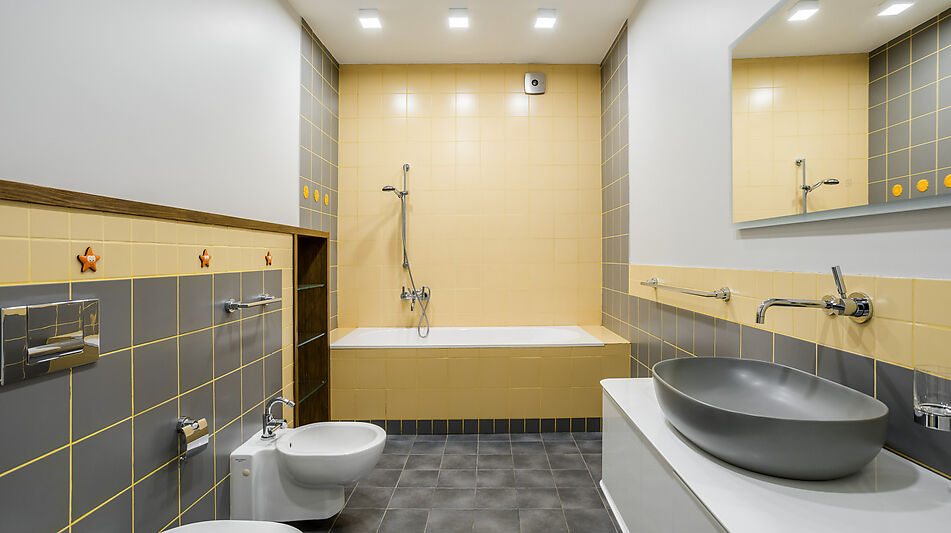 Дом с бассейном в поселке Новинки