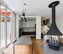 Дом с бассейном в поселке Новинки