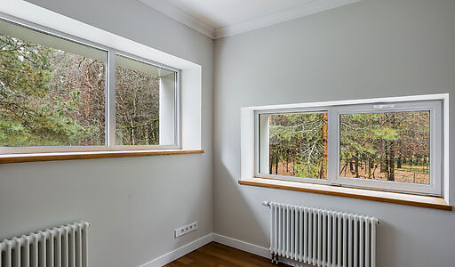 Дом с бассейном в поселке Новинки