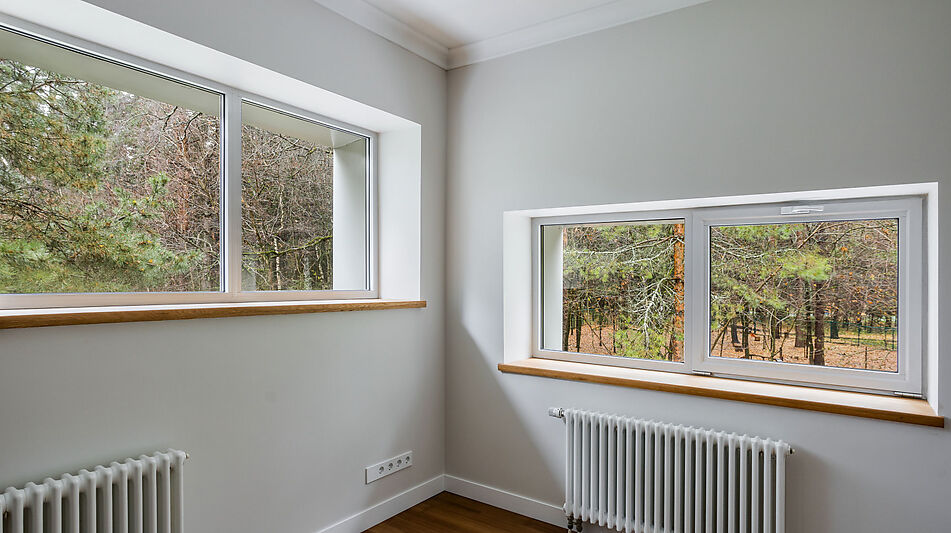 Дом с бассейном в поселке Новинки