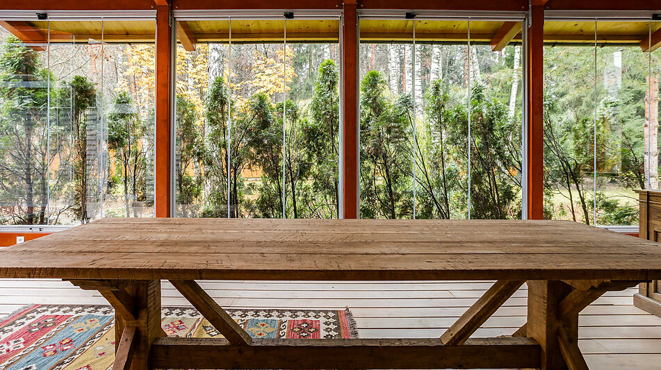 Дом с бассейном в поселке Новинки