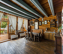 Дом с бассейном в поселке Новинки