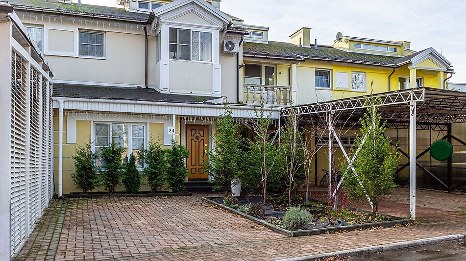 Продается таунхаус п. Зеленый Мыс