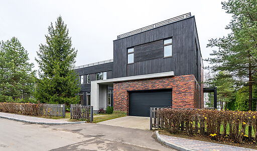 ДОМ НА 1 ЛИНИИ В КП МОНАКОВО