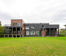 ДОМ НА 1 ЛИНИИ В КП МОНАКОВО