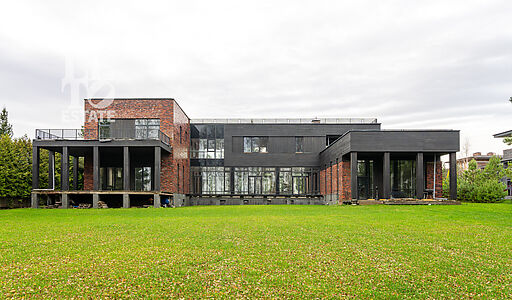 ДОМ НА 1 ЛИНИИ В КП МОНАКОВО