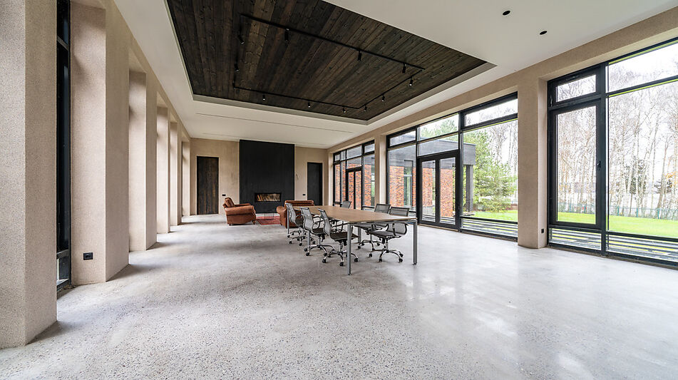 ДОМ НА 1 ЛИНИИ В КП МОНАКОВО