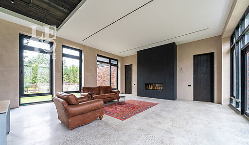 ДОМ НА 1 ЛИНИИ В КП МОНАКОВО