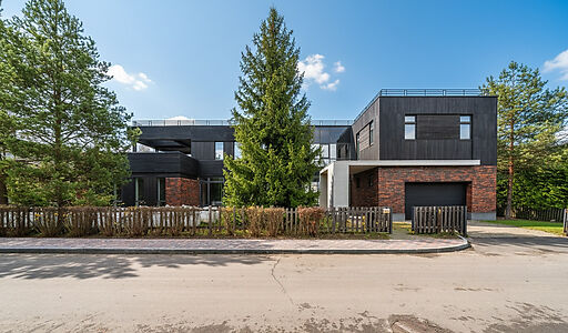 ДОМ НА 1 ЛИНИИ В КП МОНАКОВО