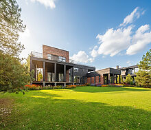 ДОМ НА 1 ЛИНИИ В КП МОНАКОВО