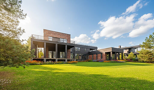 ДОМ НА 1 ЛИНИИ В КП МОНАКОВО