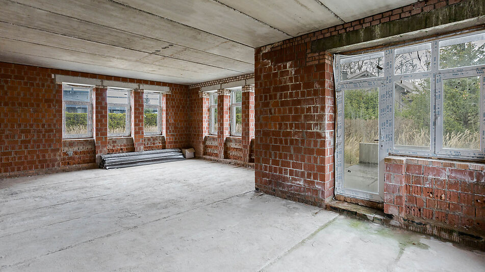 Современный коттедж без отделки