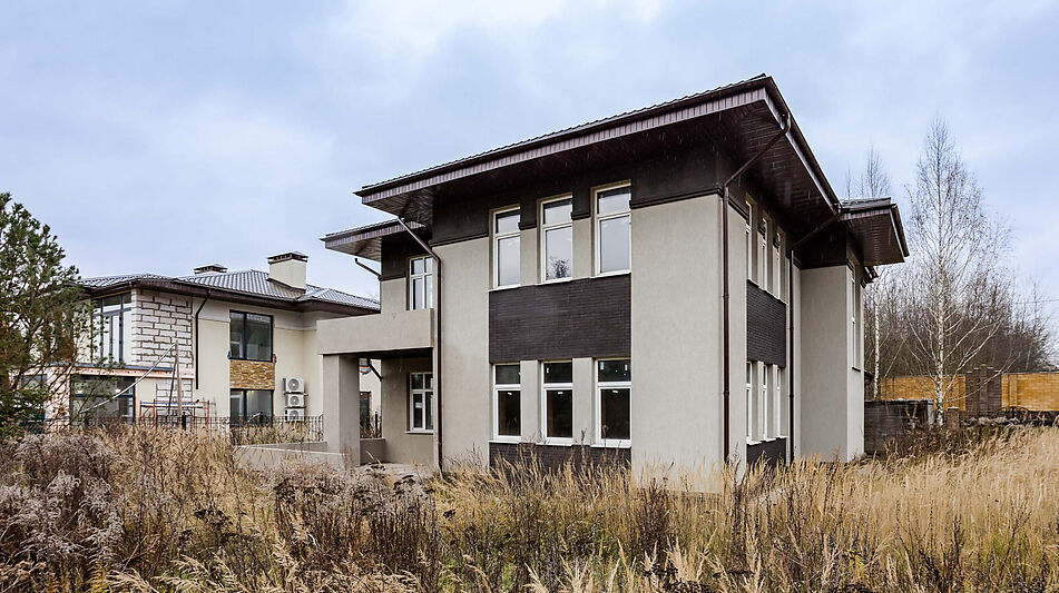 Современный коттедж без отделки