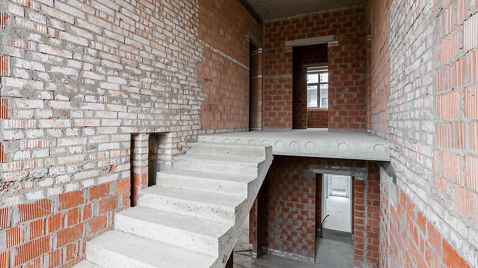 Современный коттедж без отделки