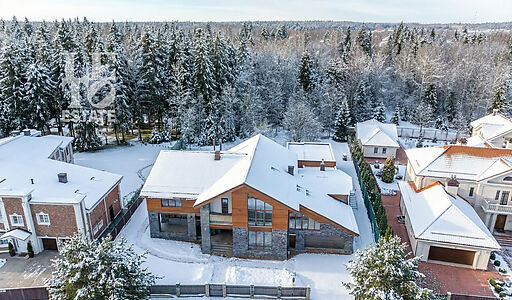 Резиденция у леса в КП Пестово