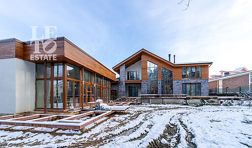 Резиденция у леса в КП Пестово