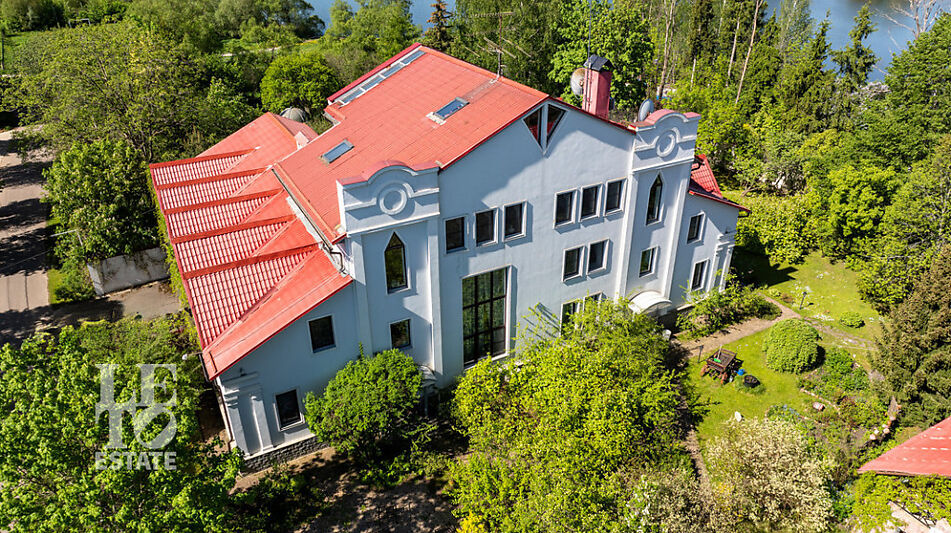 Усадьба в КП Малые Бережки