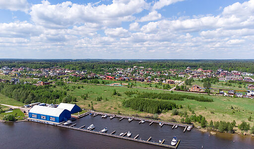 Резиденция на 1 линии в КП Аврора