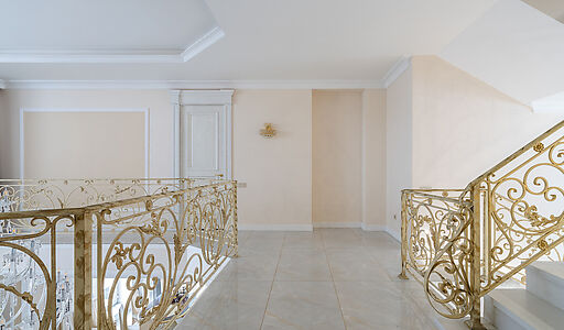 Резиденция на 1 линии в КП Аврора