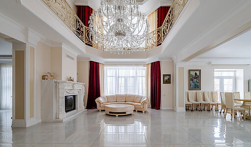 Резиденция на 1 линии в КП Аврора